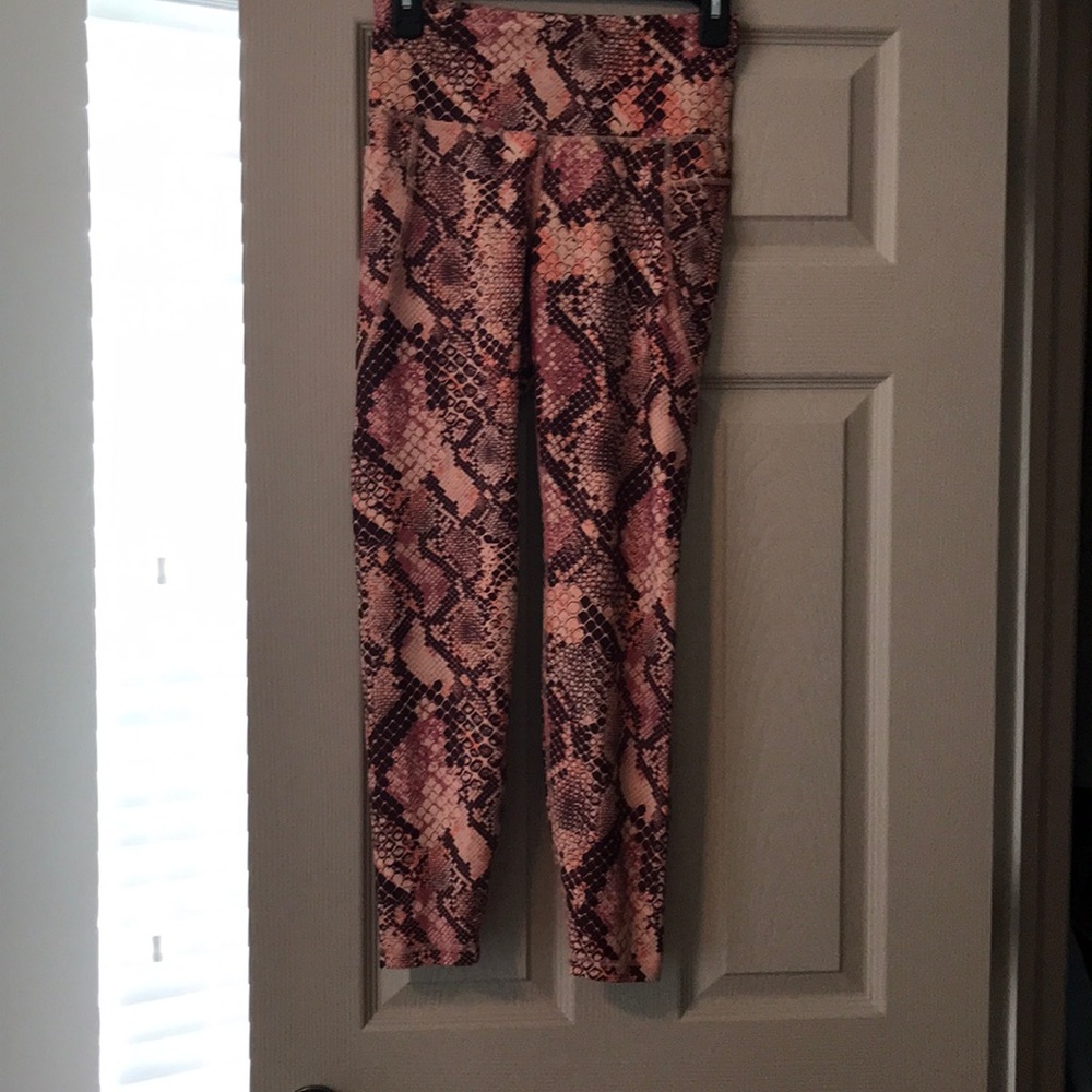 Pre Loved Old Navy High Rise Leggings, Size Medium
